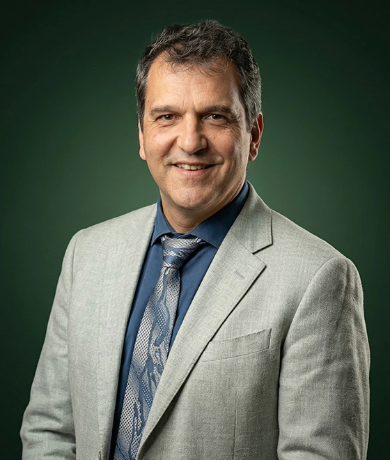 Retrato de Cláudio Carrara